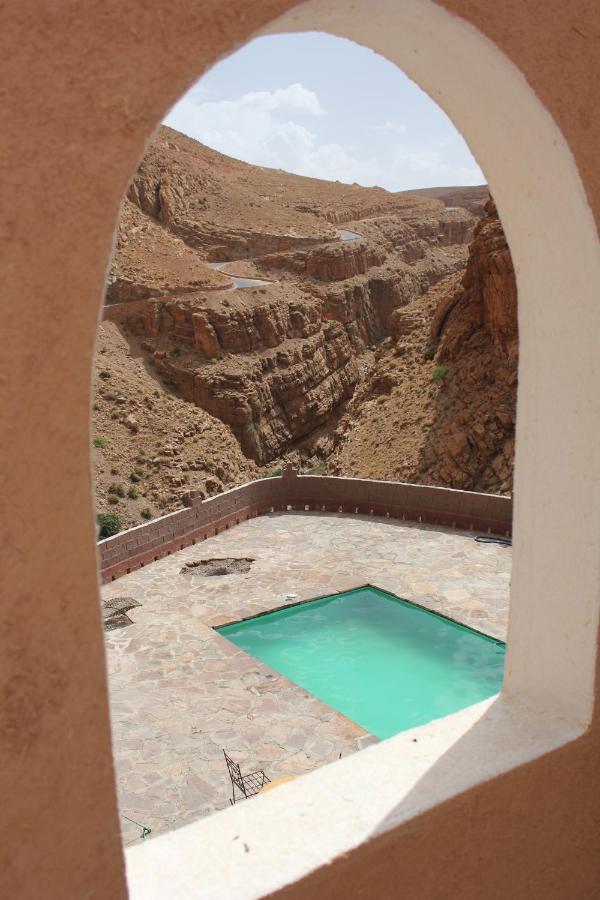 Hostel Kasbah Lucas Akhendachou n'Ait Ouffi Exterior foto